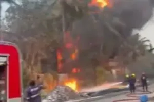 बोईसर-तारापुर एमआईडीसी में केमिकल फैक्ट्री में भीषण आग