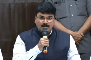  महाराष्ट्र : 23 जनवरी को बालासाहेब ठाकरे की जयंती पर बड़ा राजनीतिक भूचाल आने का दावा