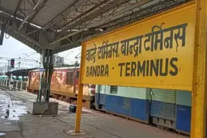 बांद्रा टर्मिनस पर महिला से रेप के आरोप में कुली गिरफ्तार