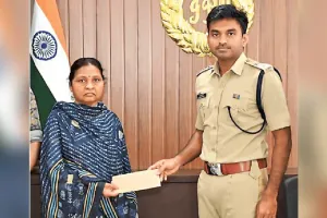 दंडकारण्यम स्पेशल जोन डिवीजनल कमेटी की सदस्य पुलसम पद्मा उर्फ ​​ऊरे उर्फ ​​गंगक्का ने किया आत्मसमर्पण 