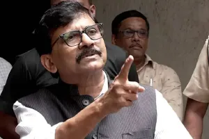 महाराष्ट्र विधानसभा चुनाव में आखिरी के कुछ घंटे में मतदान में अचानक बढ़ोतरी का हवाला देते हुए कहा कि यह सरकार निष्पक्ष तरीके से नहीं चुनी गई - संजय राउत