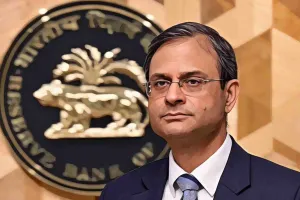 मुंबई : रिजर्व बैंक जल्द ही गवर्नर संजय मल्होत्रा के हस्ताक्षर वाले 50 रुपये के नोट जारी करेगा