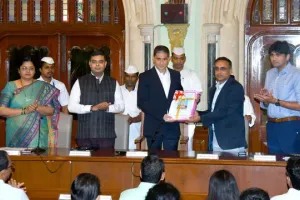 मुंबई: कमिश्नर भूषण गगराणी ने किया 2025-26 के लिए  74,366 करोड़ रुपये का बजट पेश