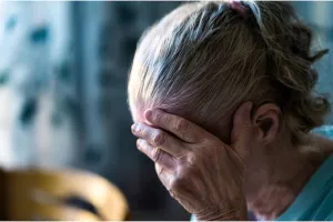 ठाणे : बुजुर्ग महिला को अयोध्या धाम में वीआईपी दर्शन कराने का झांसा देकर जालसाज ने 1.80 लाख रुपये ठग लिए