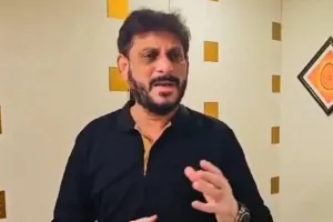 एआईएमआईएम के  वारिस पठान ने आरोप लगाया कि भारतीय जनता पार्टी के कुछ सदस्य 