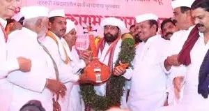 मुंबई: ‘जगद्गुरु संत श्री तुकाराम महाराज’पुरस्कार से उपमुख्यमंत्री एकनाथ शिंदे सम्मानित