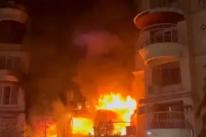  मुंबई  :हाउसिंग सोसाइटी में आग लगने से सुरक्षा गार्ड की मौत 