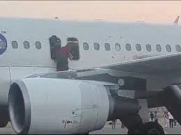 मुंबई: फ्लाइट में बम की धमकी; मुंबई एयरपोर्ट पर फुल इमरजेंसी