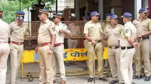 मुंबई पुलिस की कार्रवाई ; मानखुर्द और पवई इलाके से आठ बांग्लादेशी नागरिक गिरफ्तार 