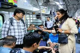 मुंबई : परे ने अप्रैल से जून के दौरान 58.79 करोड़ रुपए का जुर्माना वसूला