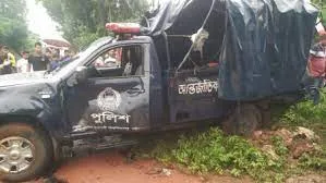 मेदिनीपुर : राष्ट्रीय राजमार्ग 116 पर गश्त; दो पुलिसकर्मियों की मौत 