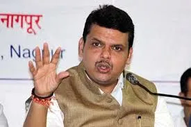 मुंबई : झुग्गी-मुक्त मुंबई के लिए तेजी से पुनर्विकास करना जरुरी - मुख्यमंत्री देवेंद्र फडणवीस