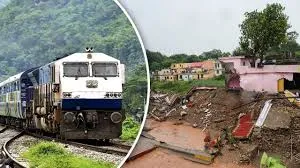 जम्मू-कश्मीर रेलमार्ग बाधित, 51 ट्रेनें रद्द; फंसे यात्रियों के लिए चलाईं विशेष गाड़ियां