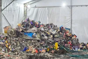 भायंदर : गणेशमूर्ति अपमान मामले में मनपा कर्मियों पर कार्रवाई की मांग !