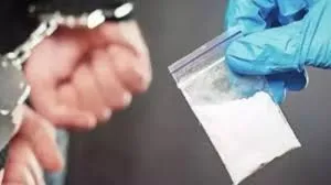 बांद्रा इलाके में मुंबई क्राइम ब्रांच ने 35 लाख रुपए की एमडी ड्रग्स पकड़ी...