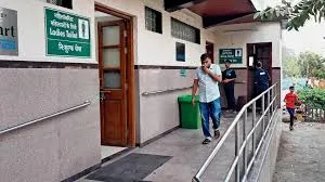 मुंबई के रेलवे स्टेशनों पर सीएसआर से हो रहा है स्वच्छ टॉयलेट ब्लॉक्स का विकास