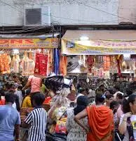 मुंबई : त्योहारी सीजन में जीएसटी सुधारों के कारण खरीदारी को मिला बढ़ावा 