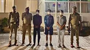 मुंबई : उधार दिए गए 5 लाख लेने गया था; पायलट पर उसके पूर्व सहकर्मी और उसके चार अंगरक्षकों ने कथित तौर पर तब हमला किया