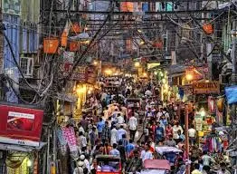 दिल्ली: चांदनी चौक से सटे बाजार, जहां दिवाली से पहले खरीदारी करने पहुंचते लोग 