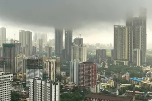 मुंबई: पांच महीने बाद बारिश के थमने से मुंबईवासियों ने ली राहत की सांस 