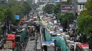 मुंबई : कुर्ला कल्पना टॉकीज़ से घाटकोपर (पश्चिम) में पंखे शाह दरगाह तक ट्रैफिक जाम से लोगों को मिलेगी राहत