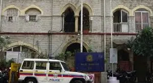 मुंबई : नशे में व्यक्ति ने नौसेना पर संभावित आतंकवादी हमले की चेतावनी दी; मामला दर्ज 