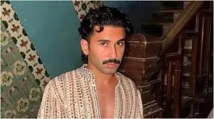 मुंबई : एंटी-नारकोटिक्स सेल द्वारा समन; ओरी ने इन्वेस्टिगेटर्स के सामने पेश होने के लिए और समय मांगा 