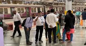 मुंबई : नियम तोड़ने वालों से सेंट्रल रेलवे की रेलवे प्रोटेक्शन फोर्स ने 38.03 लाख रुपये पेनल्टी वसूले