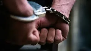 मुंबई: भगवद गीता और महिलाओं के बारे में अपमानजनक पोस्ट; एयरपोर्ट पर गिरफ्तार