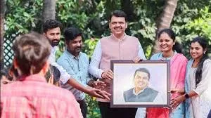 नवी मुंबई :  मुख्यमंत्री ने 10 नई रोज़ाना रेल सेवाओं की घोषणा की 