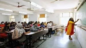 मुंबई: नए 60:40 मेरिट-आधारित मूल्यांकन फ़ॉर्मूले के आधार पर प्रोफ़ेसरों की नियुक्ति का फ़ैसला