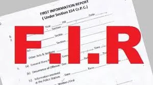 मुंबई : ट्यूशन टीचर के खिलाफ़ 14 साल के लड़के को किसी और की जगह मैथ्स की परीक्षा में बिठाने के आरोप में मामला दर्ज