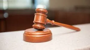 मुंबई : माज़गांव कोर्ट के स्टेनोग्राफर चंद्रकांत वासुदेव को शर्त पर ज़मानत