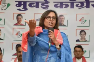 BMC चुनाव से पहले मुंबई कांग्रेस में टिकट वितरण पर घमासान, बाहरी उम्मीदवारों को तरजीह से कार्यकर्ता नाराज़