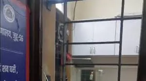 मुंबई : महिला की मौत के बाद कूपर हॉस्पिटल में हंगामा, जुहू पुलिस ने पति और रिश्तेदारों पर केस दर्ज