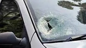 दिल्ली-मुंबई एक्सप्रेसवे पर रात का सफर खतरों से भरा; रतलाम और झाबुआ जिले की सीमा पर वाहनों पर पत्थरबाजी की घटना