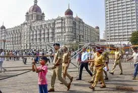 मुंबई पर मंडराया आतंकी खतरे का साया, आईएसआई ने बनाया खतरनाक प्लान, हाई अलर्ट पर मायानगरी