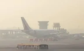 नई दिल्ली : खराब मौसम से एयर इंडिया की अंतरराष्ट्रीय उड़ानें प्रभावित, दो फ्लाइट डायवर्ट