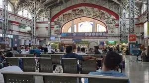 मुंबई सेंट्रल स्टेशन पर शुरू हुआ देश का पहला डिजिटल लाउंज- अब इंतजार में भी मज़ा !