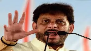 मुंबई : एआईएमआईएम के वारिश पठान ने अजीत पवार की आलोचना की