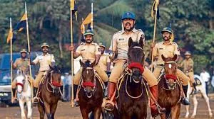 मुंबई पुलिस के बेड़े में शामिल हुए 21 ट्रेंड घोड़े, बीच और दुर्गम इलाकों में करेंगे पेट्रोलिंग
