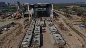 मुंबई : एमएमआरडीए कोस्टल रोड-1 प्रोजेक्ट ने 50% फाउंडेशन पूरा होने के साथ इंजीनियरिंग में अहम पड़ाव पार किया