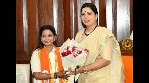 मुंबई : शिवसेना की संध्या विपुल दोशी बीएमसी की सुधार समिति की अध्यक्ष चुनी गईं