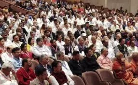 मुंबई : संघ प्रमुख मोहन भागवत के कार्यक्रम में पहुंचे सलमान खान,मुंबई में हुआ आरएसएस का शताब्दी समारोह,बॉलीवुड के कई सितारों ने की शिरकत