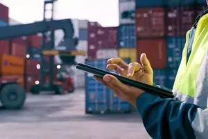 नवी मुंबई JNPA पोर्ट पर फंसे कंटेनरों को राहत, 15 दिन तक ग्राउंड रेंट चार्ज माफ