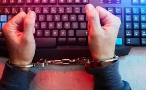 पुणे : सीनियर सिटिज़न से 10 करोड़ रुपये की ठगी करने वाले साइबर चोर गिरफ्तार