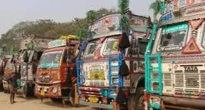 मुंबई: ट्रांसपोर्ट यूनियन और प्रशासन की बैठक; यदि  मांगें नहीं मानी गईं तो पूरे राज्य में हड़ताल