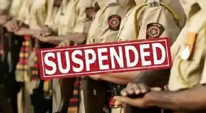 मुंबई : चोरी और जबरन वसूली के आरोपों में क्रिमिनल केस दर्ज होने के बाद आरसीएफ के 4 पुलिसवाले सस्पेंड