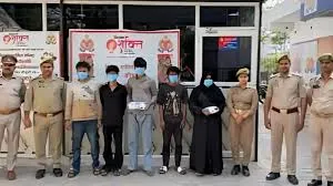 गाजियाबाद : आईएसआई के गुर्गे सरदार ने मुंबई में कारोबारी और नेताओं की कराई थी रेकी, 2 बैंक खातों से भेजे 45 लाख रुपये