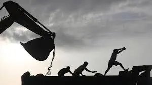 मुंबई :  वायु प्रदूषण नियमों के उल्लंघन को लेकर 1,073 निर्माण स्थलों को काम रोकने के नोटिस जारी किए 